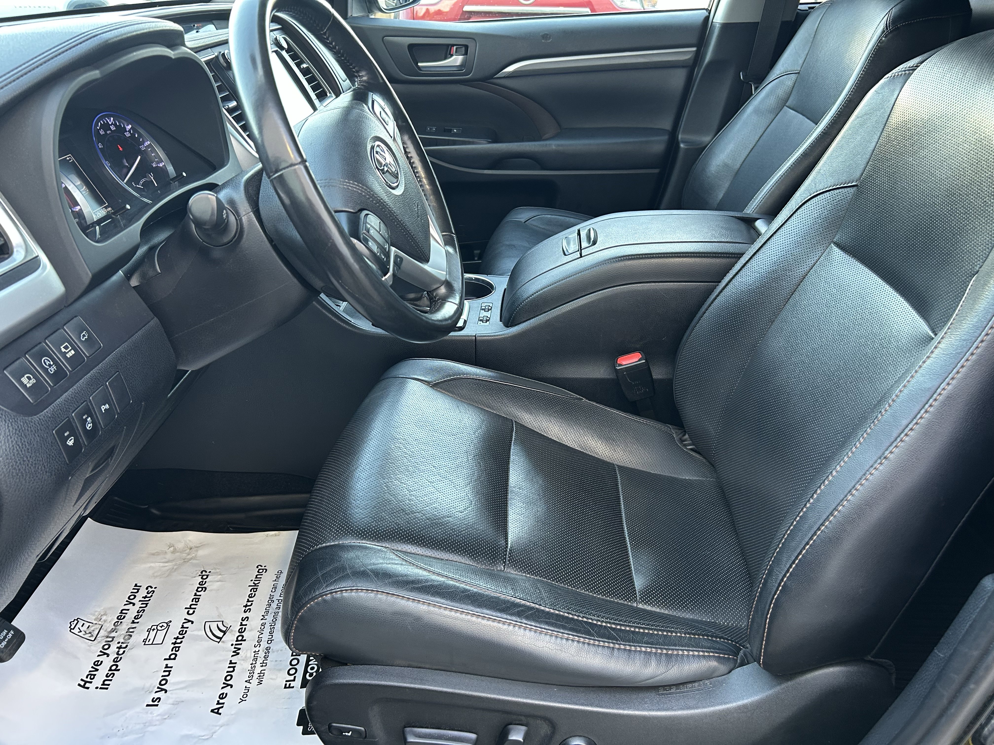 Used 2019 Toyota Highlander Limited Platinum AWD/4WD image 18