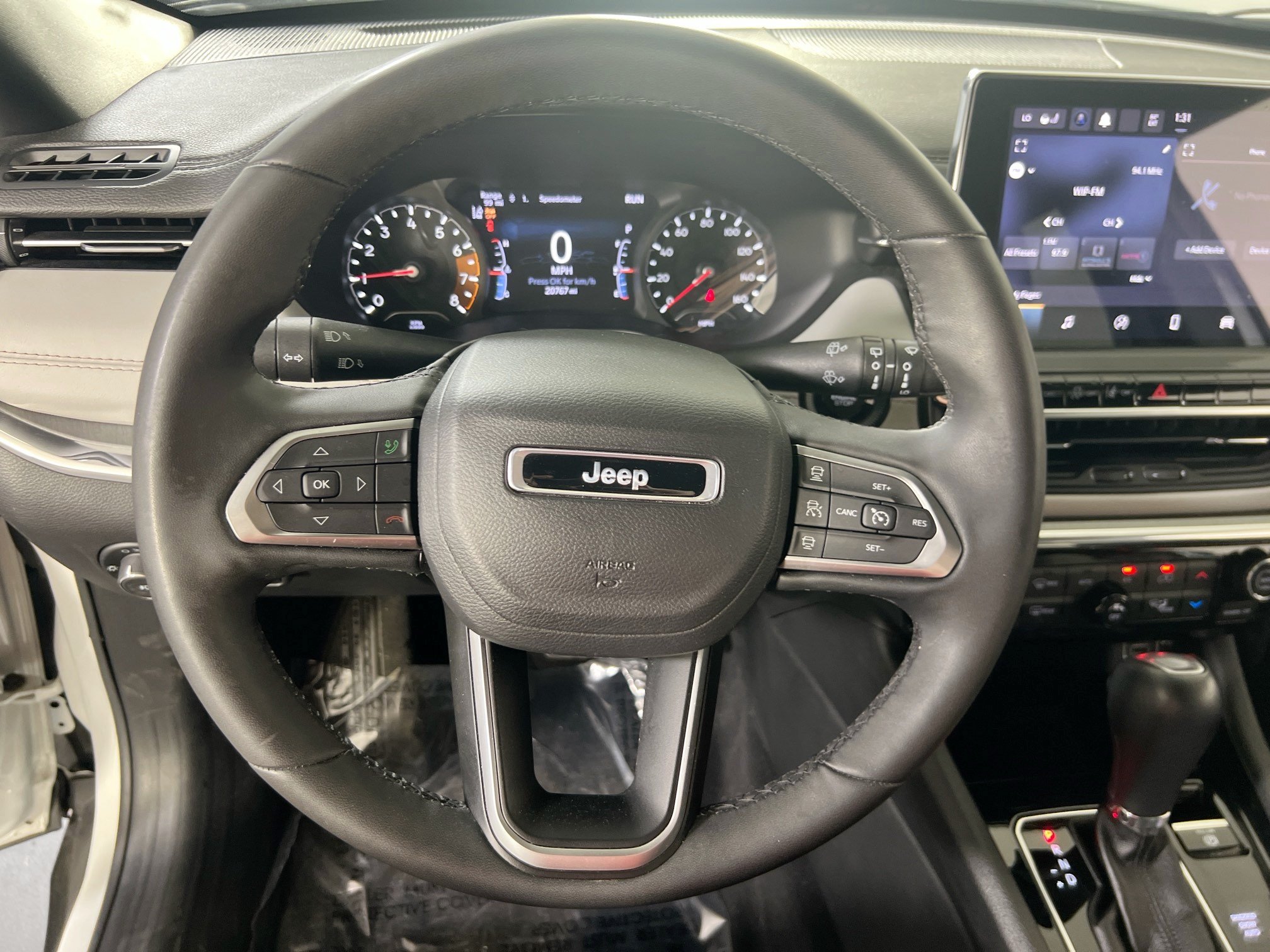 Used 2023 Jeep Compass Limited AWD/4WD image 11