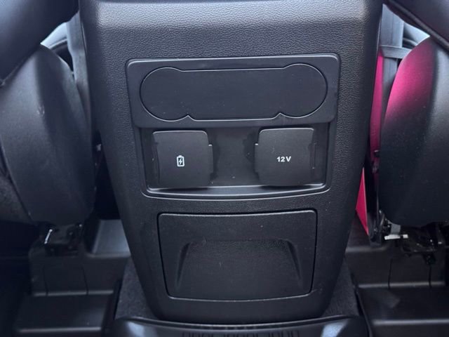 Used 2023 Ford Explorer XLT w/ Equipment Group 202A image 30