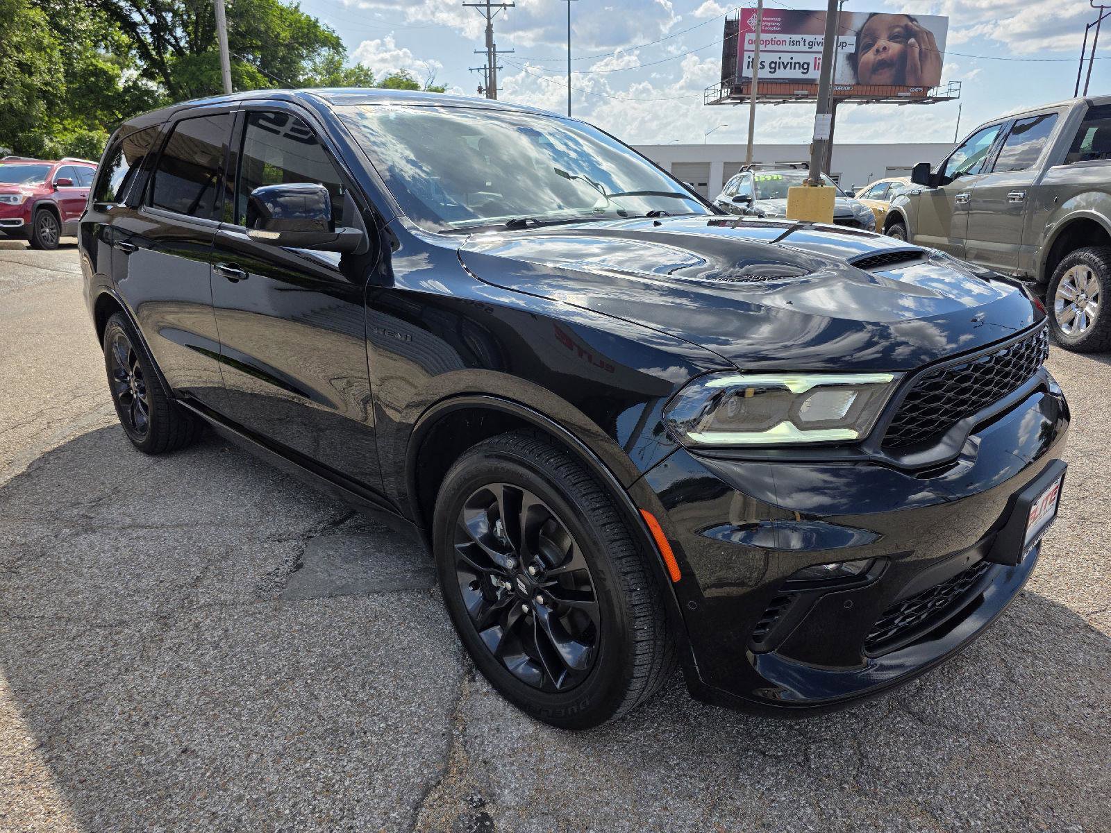 Used 2021 Dodge Durango R/T w/ Blacktop Package RWD image 3