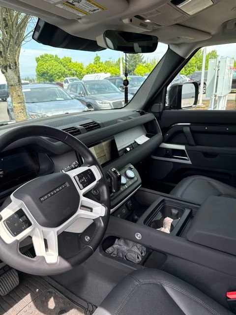 Used 2023 Land Rover Defender 110 S AWD/4WD image 35