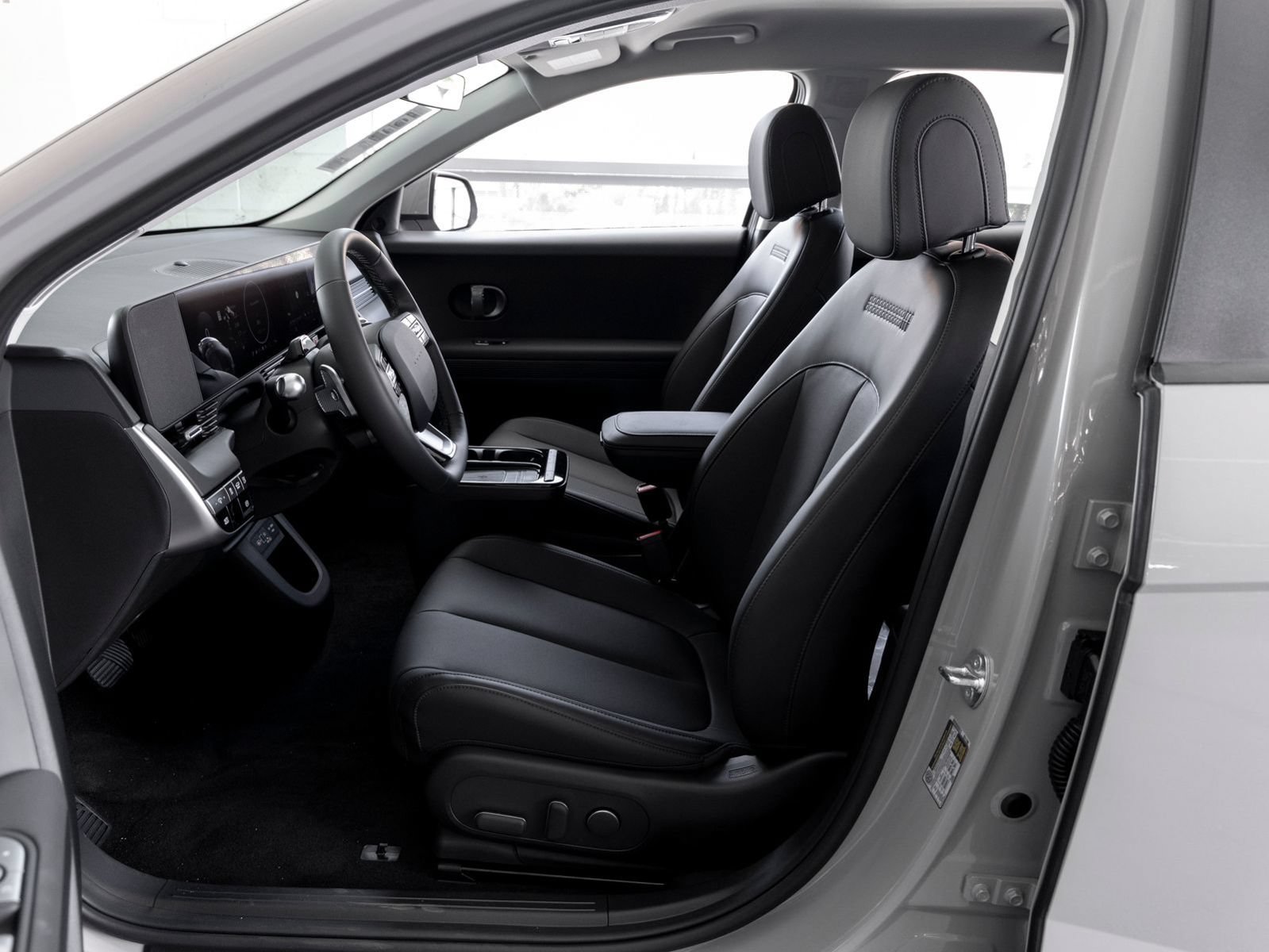 New 2027 Hyundai Ioniq 5 SEL RWD image 11