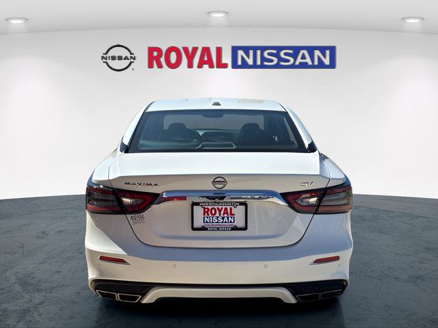 Used 2023 Nissan Maxima SV w/ Floor Mat Group image 6