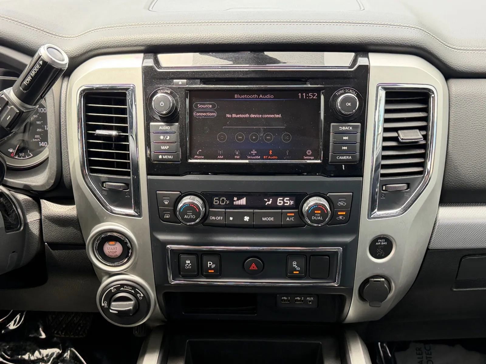 Used 2019 Nissan Titan PRO-4X AWD/4WD image 21