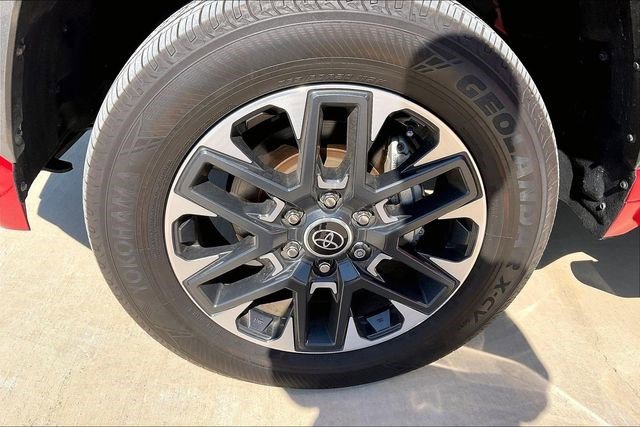 Used 2024 Toyota Tundra Limited image 9