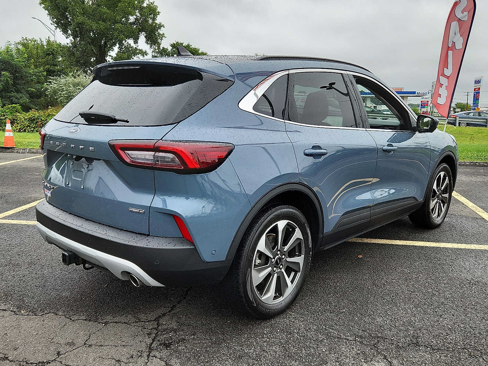 Used 2023 Ford Escape Platinum w/ Premium Technology Package AWD/4WD image 6