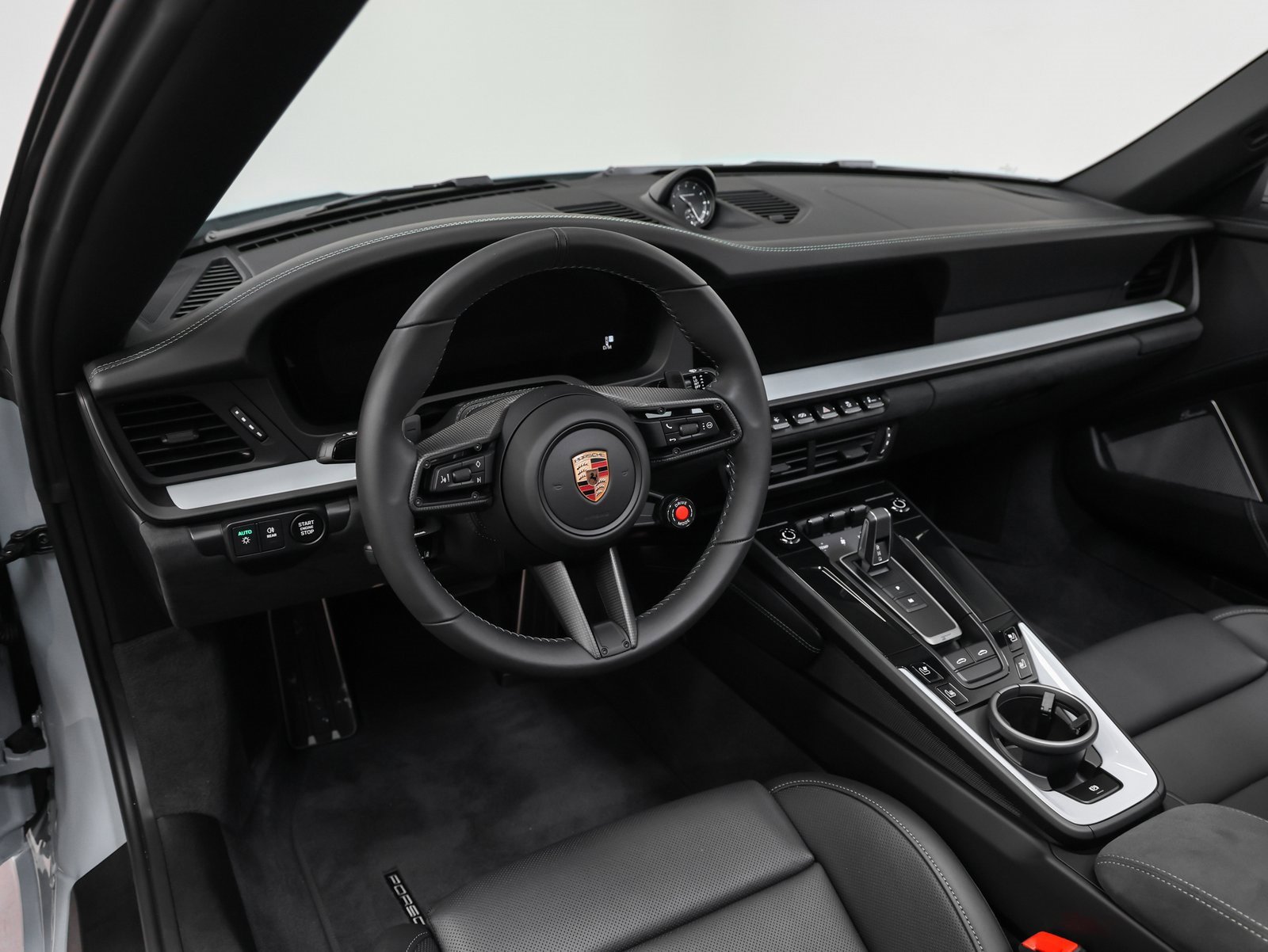 Used 2025 Porsche 911 Targa 4 GTS image 4