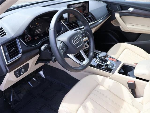 Used 2023 Audi Q5 2.0T Premium Plus w/ Premium Plus Package AWD/4WD image 14