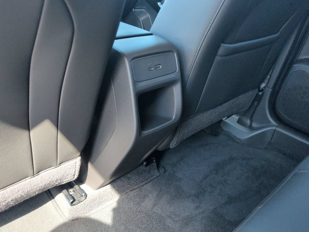 Used 2024 Chevrolet Trax ACTIV w/ Sunroof Package FWD image 18