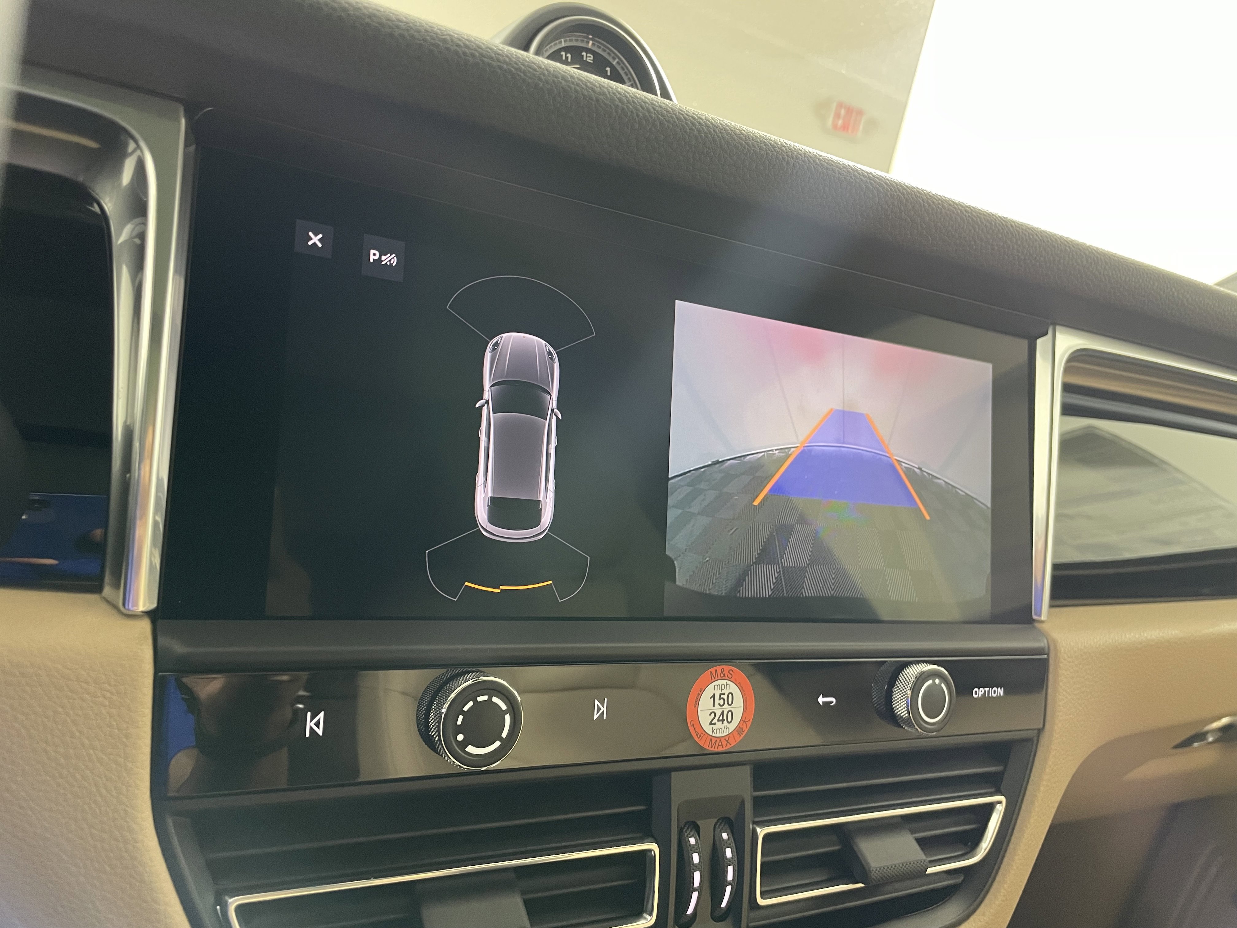 New 2026 Porsche Macan image 24