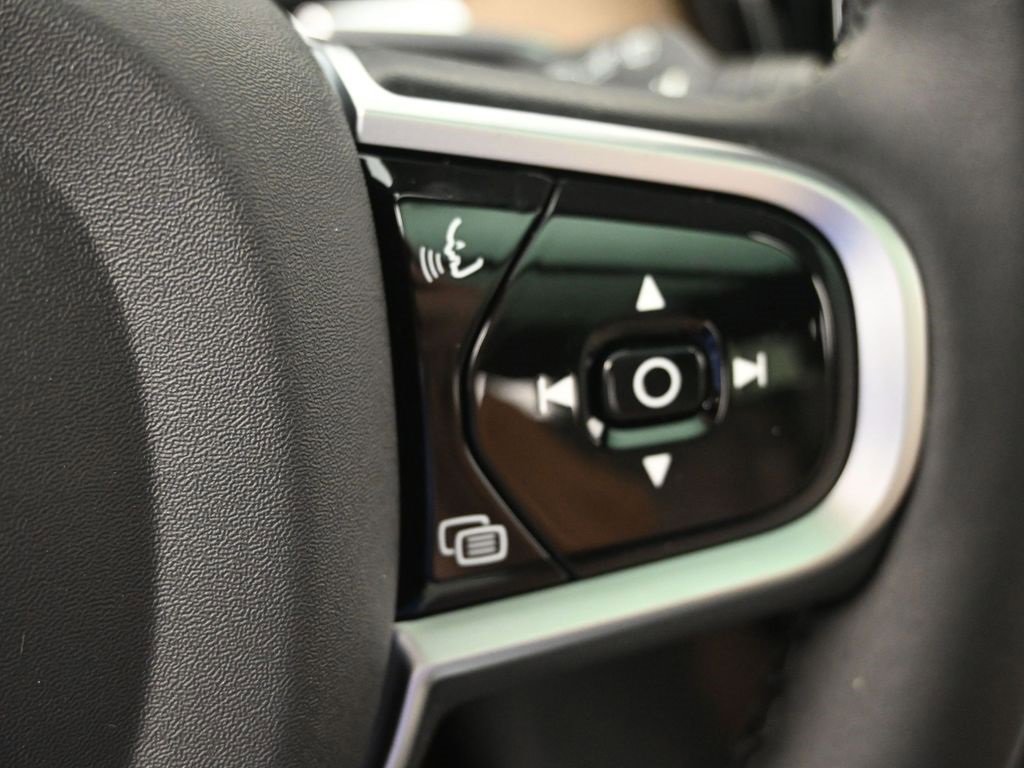 New 2026 Volvo XC60 B5 Plus w/ Protection Package Premier image 19