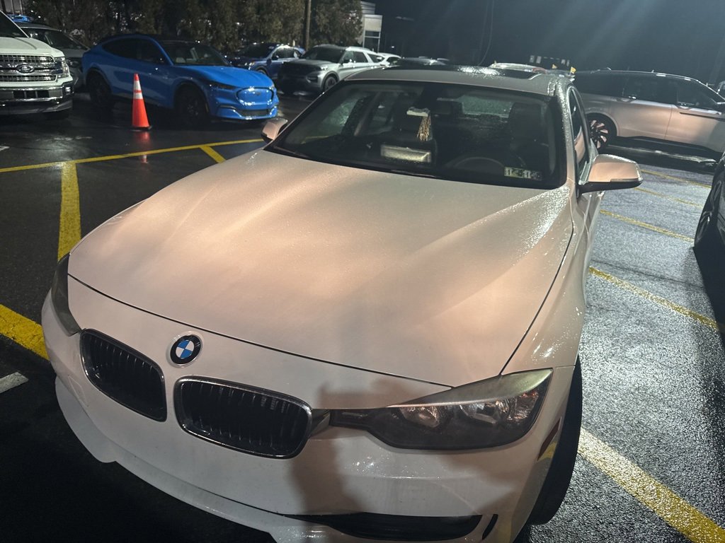 Used 2014 BMW 320i xDrive Sedan video 2