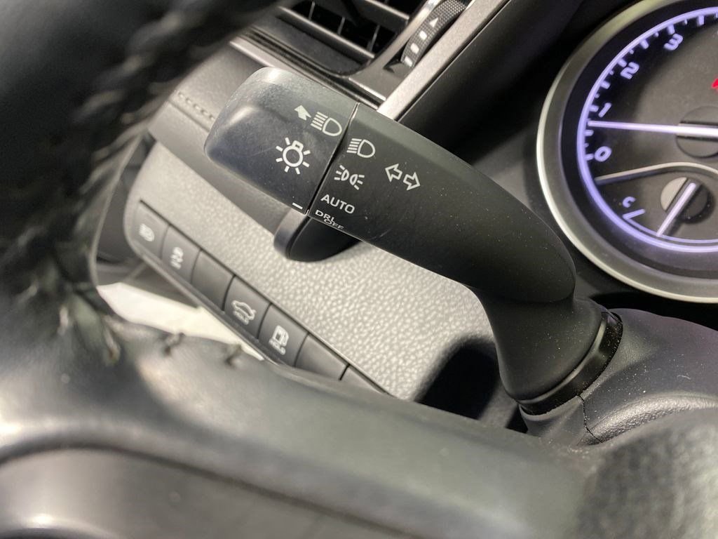 Used 2023 Toyota Camry XLE image 16