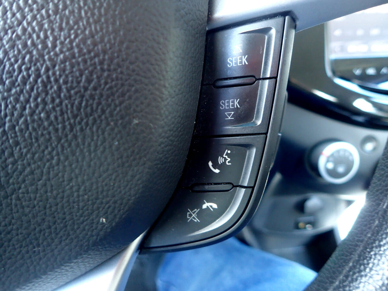 Used 2015 Chevrolet Spark LT image 17