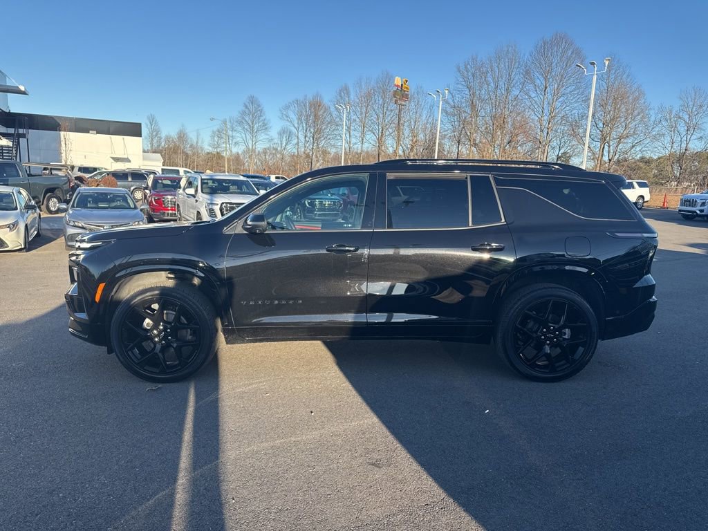 Used 2024 Chevrolet Traverse RS w/ LPO, Floor Liner Package AWD/4WD image 2