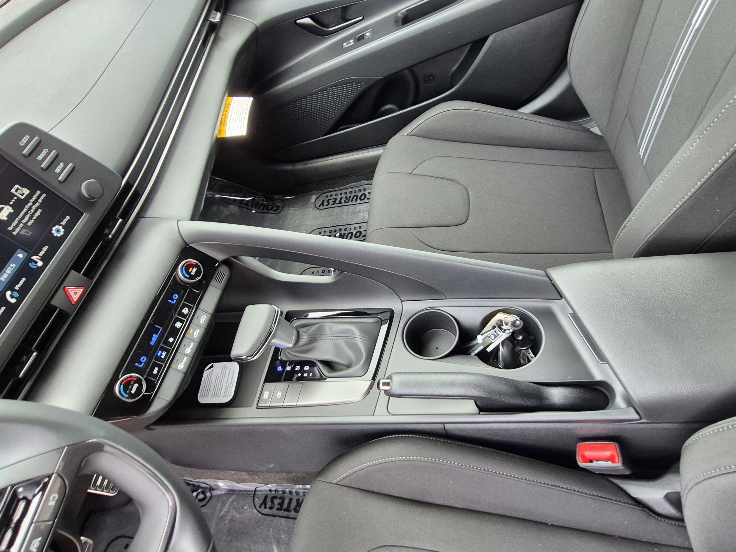 New 2026 Hyundai Elantra Sport FWD image 20