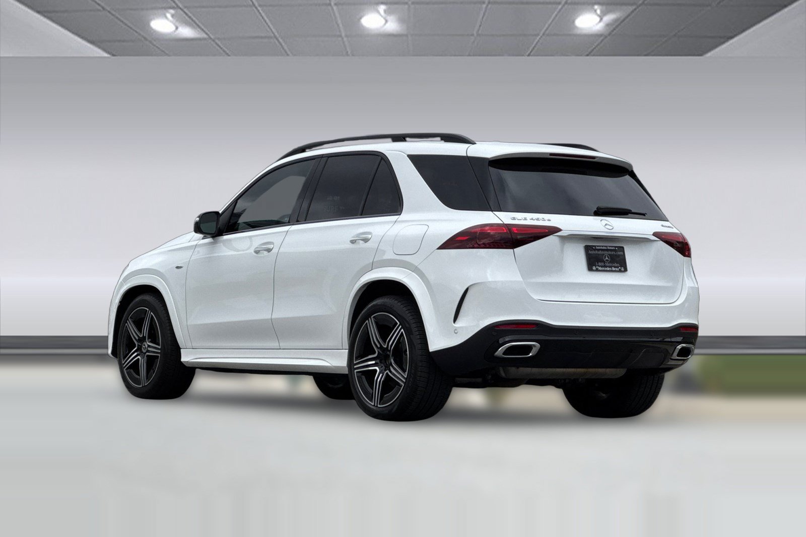 Certified 2025 Mercedes-Benz GLE 450e 4MATIC image 3
