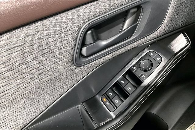 Used 2021 Nissan Rogue S AWD/4WD image 42