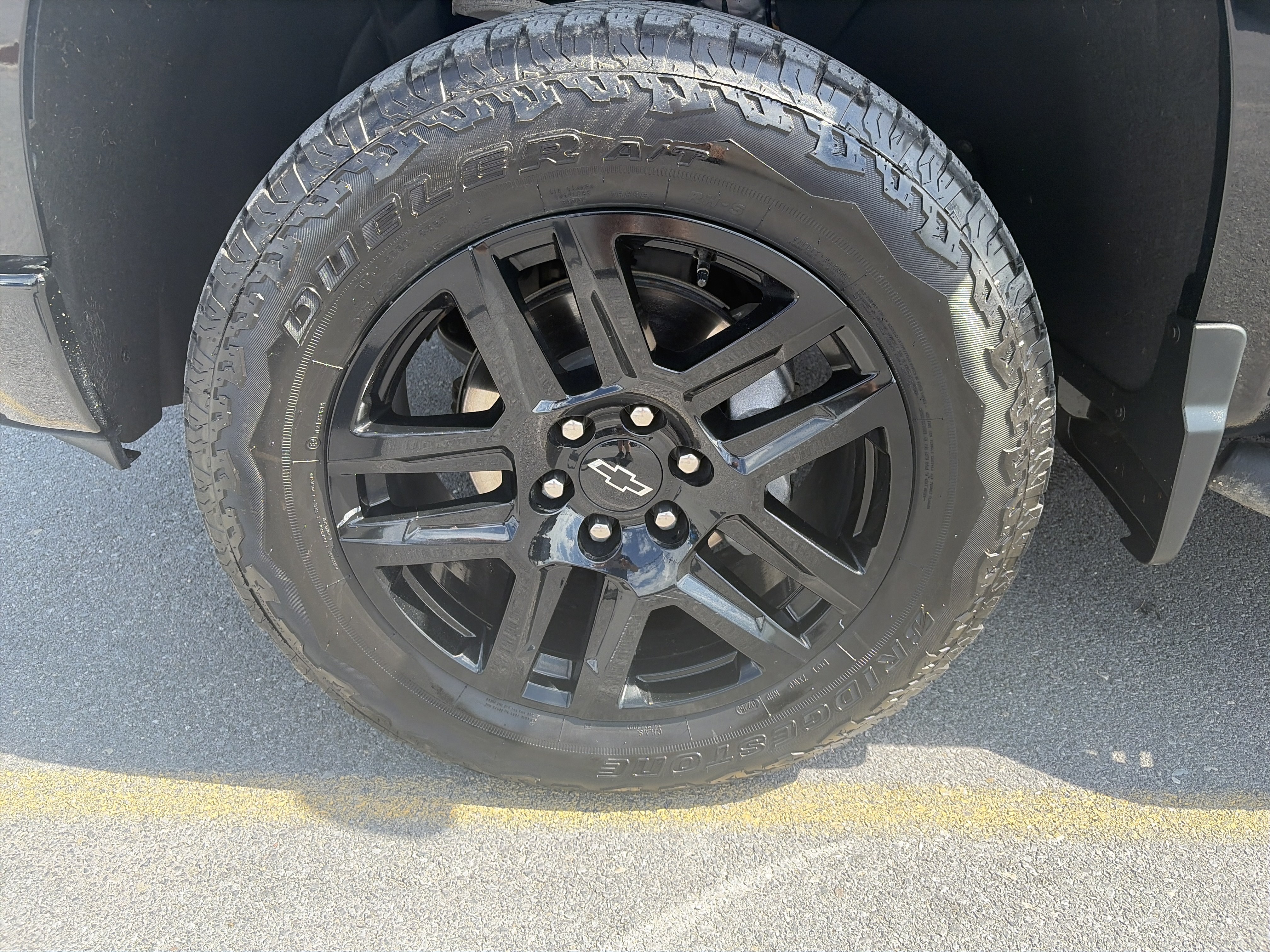 Used 2025 Chevrolet Silverado 1500 LT Trail Boss w/ Convenience Package II AWD/4WD image 16