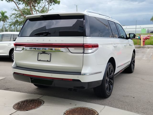 Certified 2022 Lincoln Navigator Reserve RWD image 6