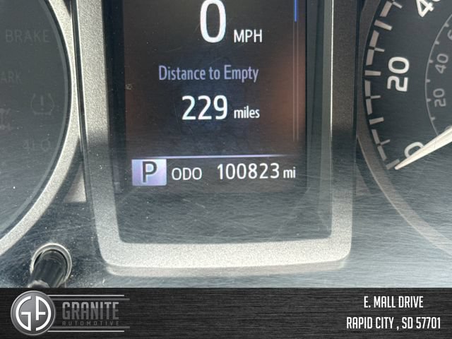 Used 2021 Toyota Tacoma TRD Off-Road AWD/4WD image 16