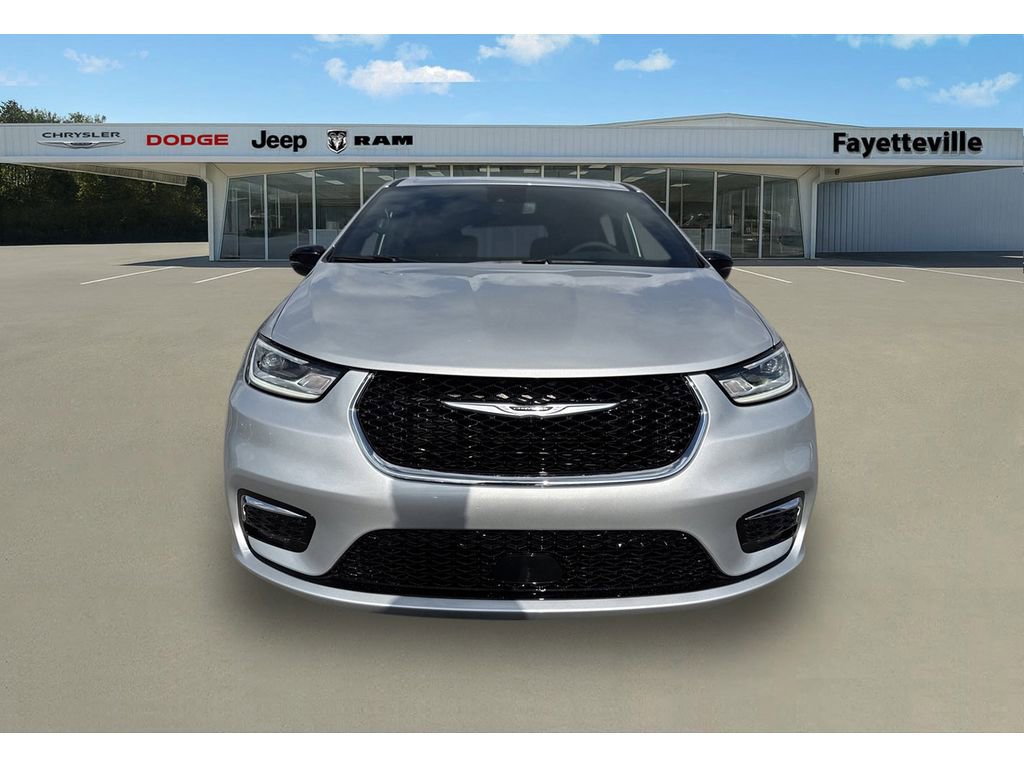 New 2026 Chrysler Pacifica Select image 8