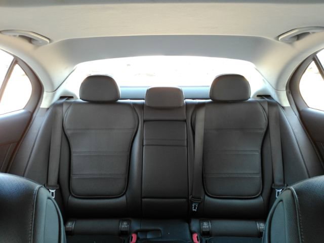 Used 2023 Mercedes-Benz C 300 Sedan image 35