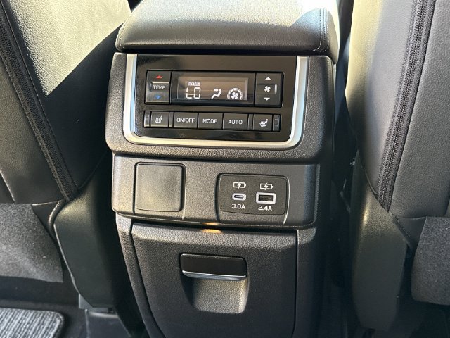 Used 2026 Subaru Ascent Limited AWD/4WD image 11