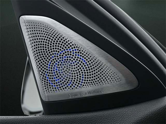 Used 2020 BMW X6 M50i w/ Executive Package image 47