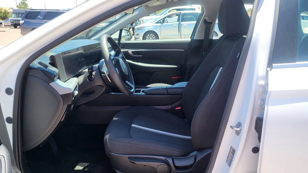 Used 2026 Hyundai Sonata Blue FWD image 25