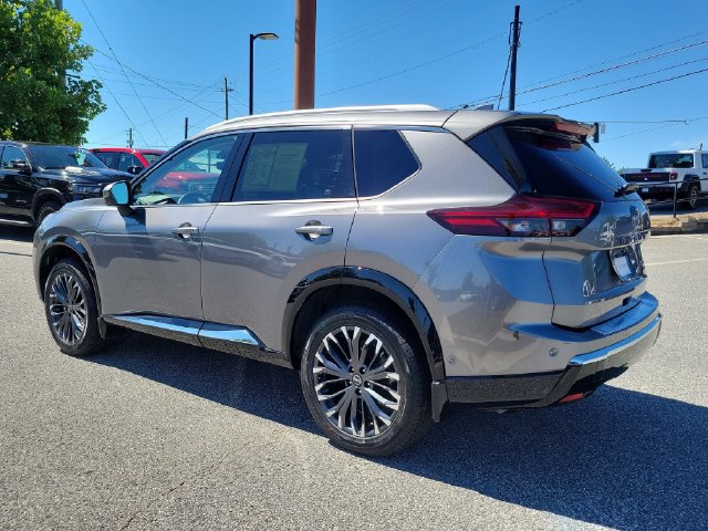 Used 2024 Nissan Rogue Platinum w/ Platinum Premium Package AWD/4WD image 6