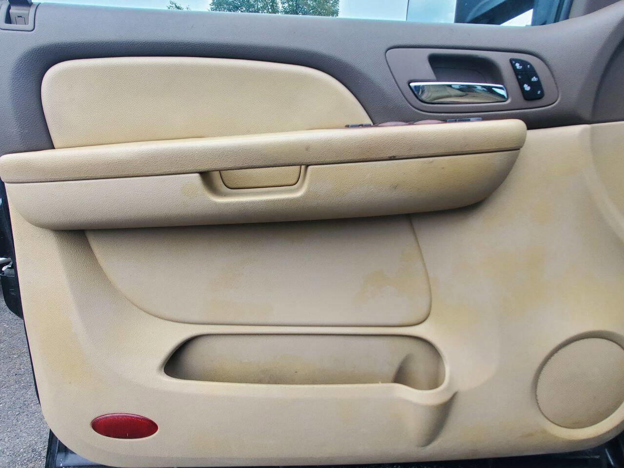 Used 2009 Chevrolet Silverado 2500 LTZ w/ Suspension Package, Off-Road image 20