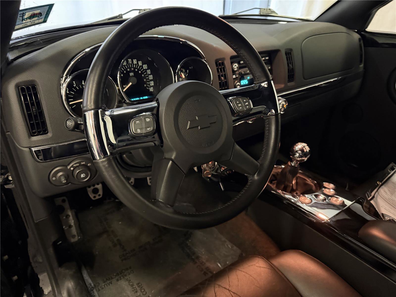 Used 2006 Chevrolet SSR w/ Preferred Equipment Group image 4