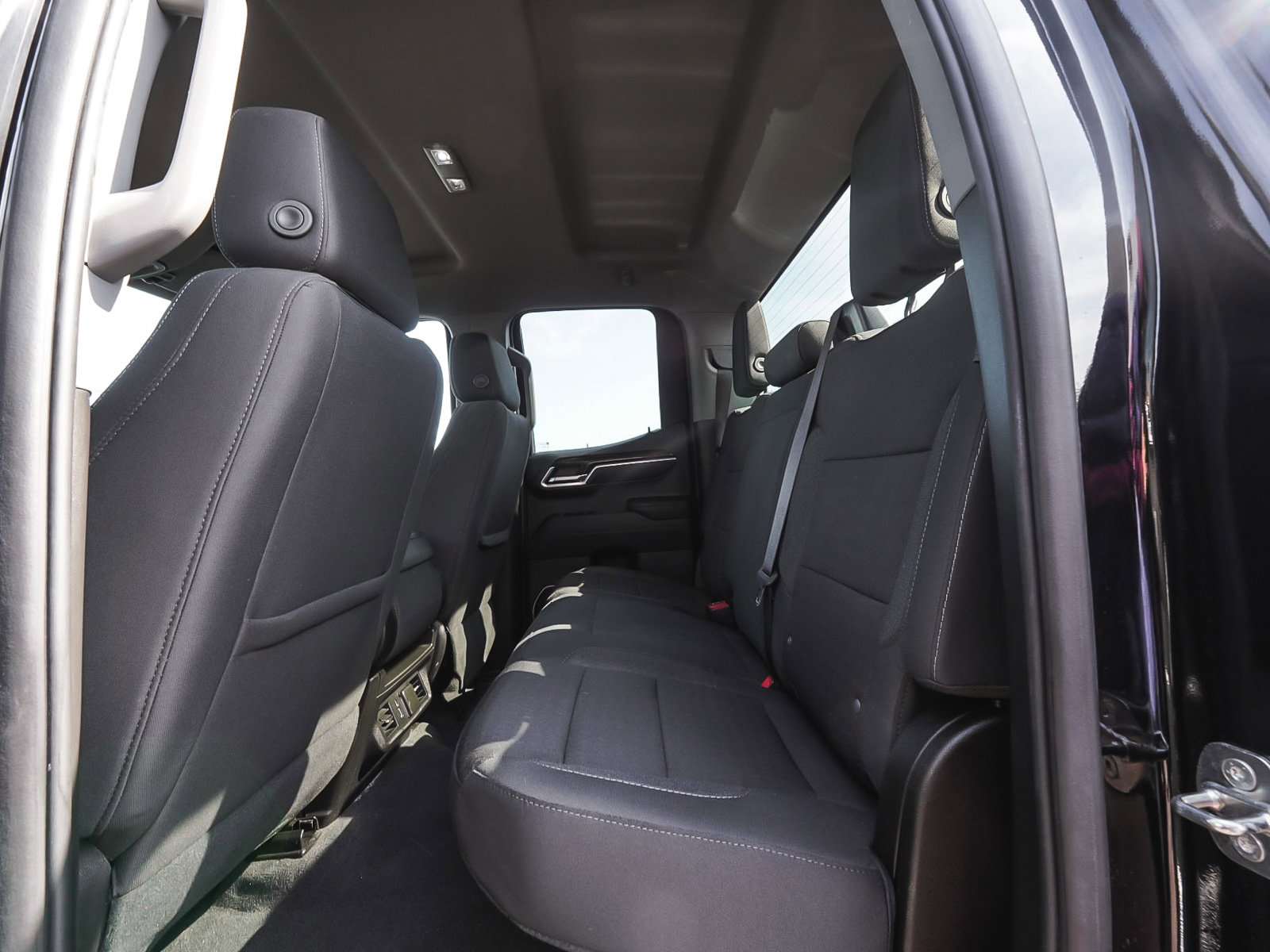 Used 2023 GMC Sierra 1500 Elevation image 34