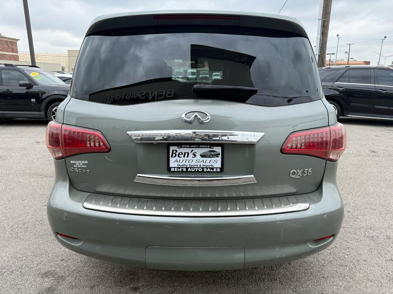 Used 2012 INFINITI QX56 4WD w/ Deluxe Touring Pkg image 7