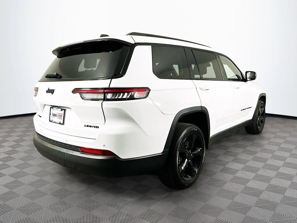 Certified 2023 Jeep Grand Cherokee L Limited w/ Black Appearance Package AWD/4WD image 11