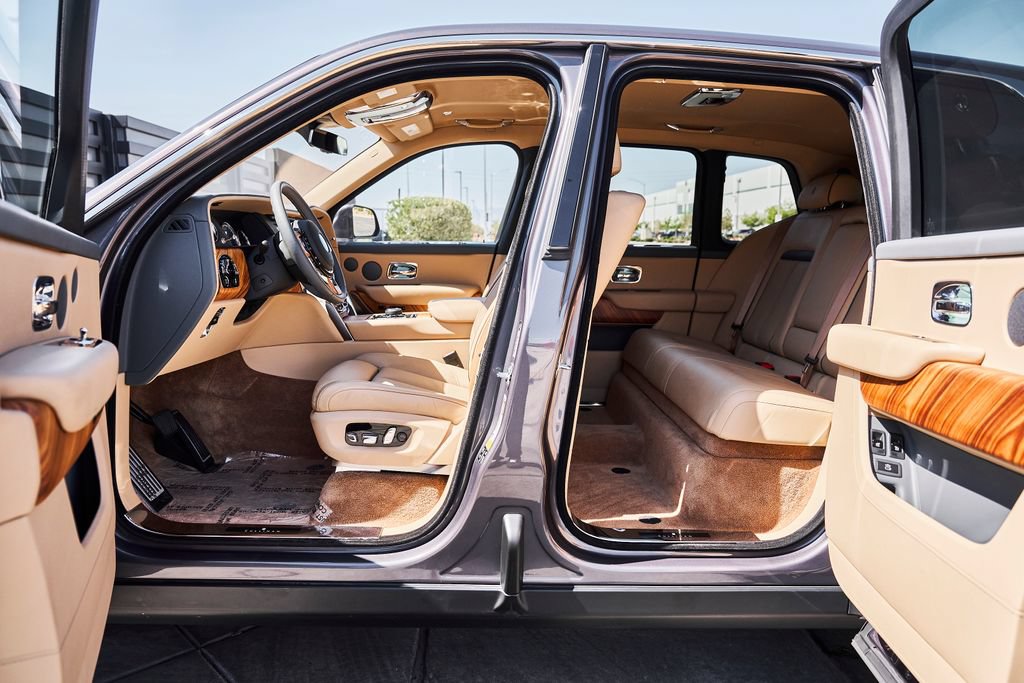 Used 2020 Rolls-Royce Cullinan AWD/4WD image 23
