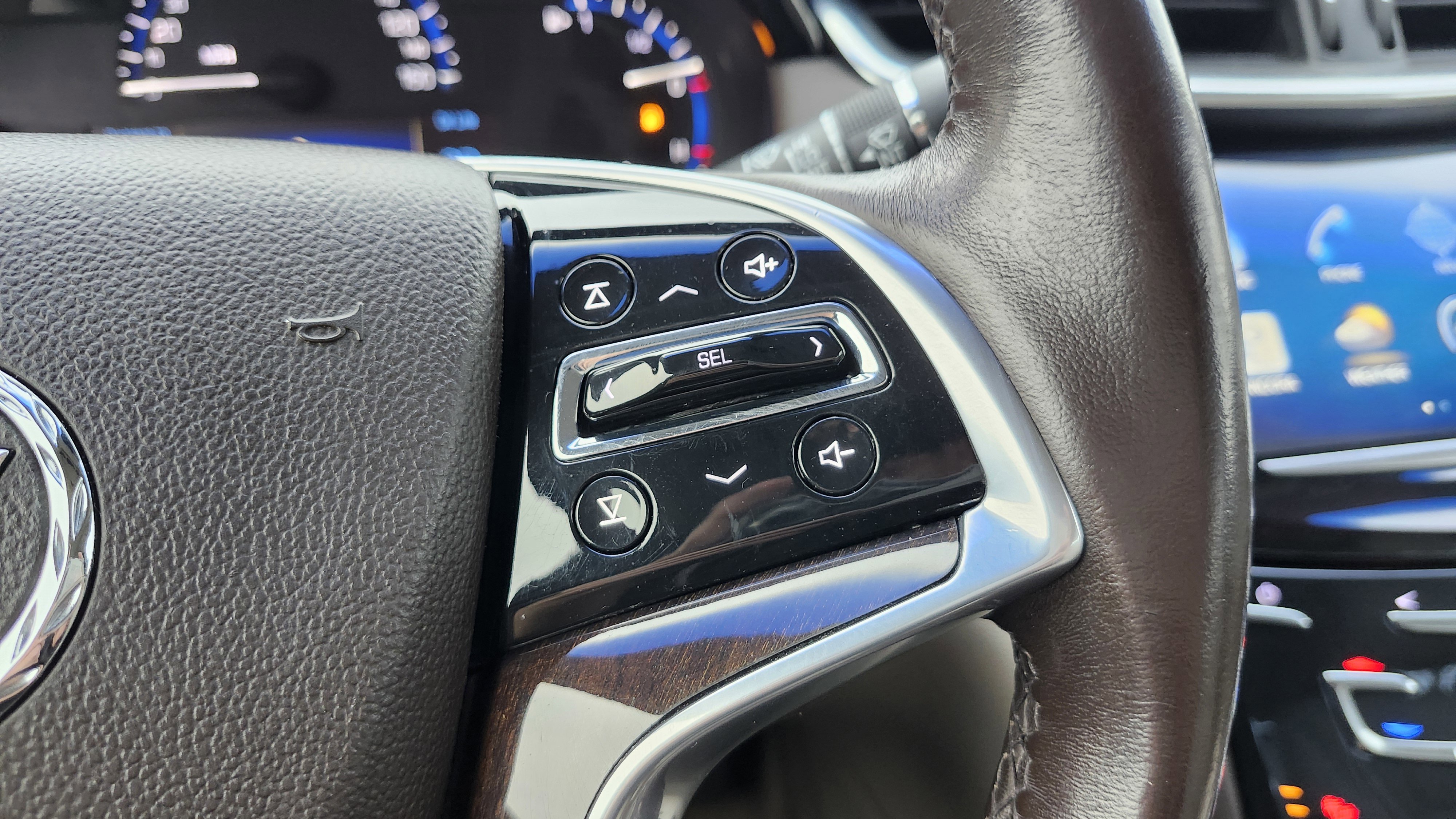 Used 2015 Cadillac XTS Luxury w/ Driver Awareness Package image 34