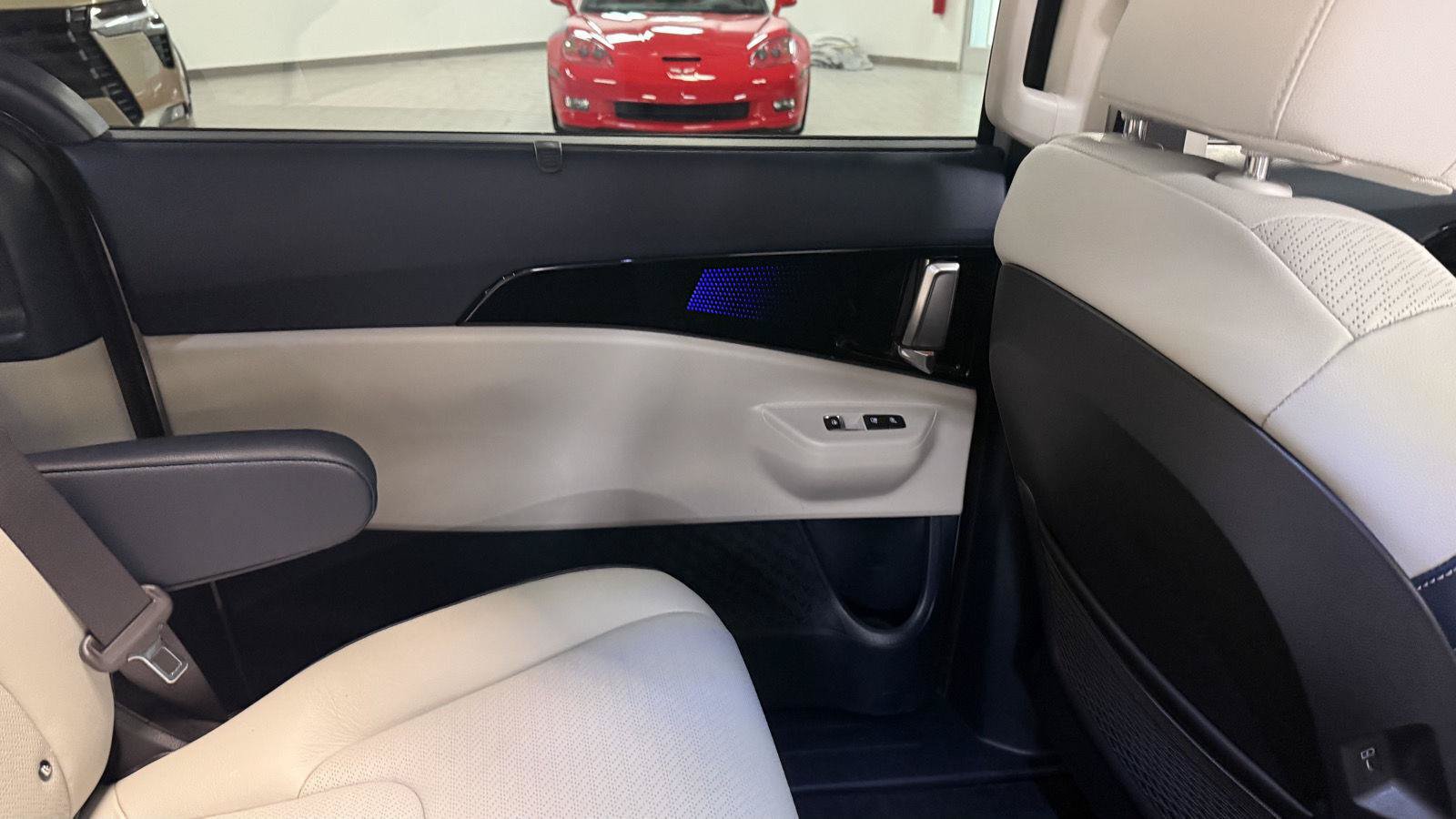 Used 2026 Kia Carnival SX Prestige FWD image 22