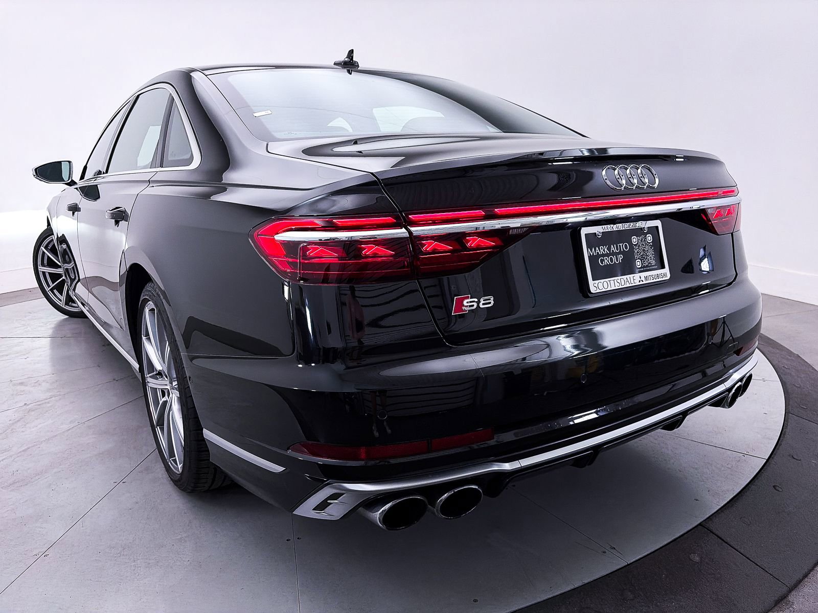 Used 2023 Audi S8 w/ S8 Executive Package AWD/4WD image 11