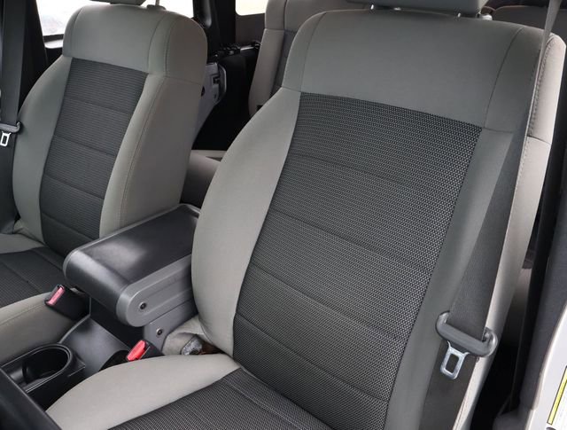 Used 2010 Jeep Wrangler Unlimited Sport w/ Black Appearance Group image 12