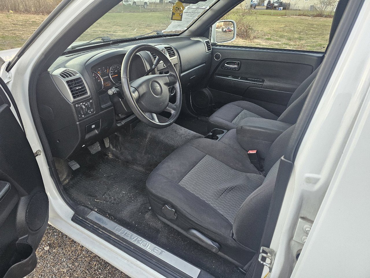 Used 2011 Chevrolet Colorado LT image 9