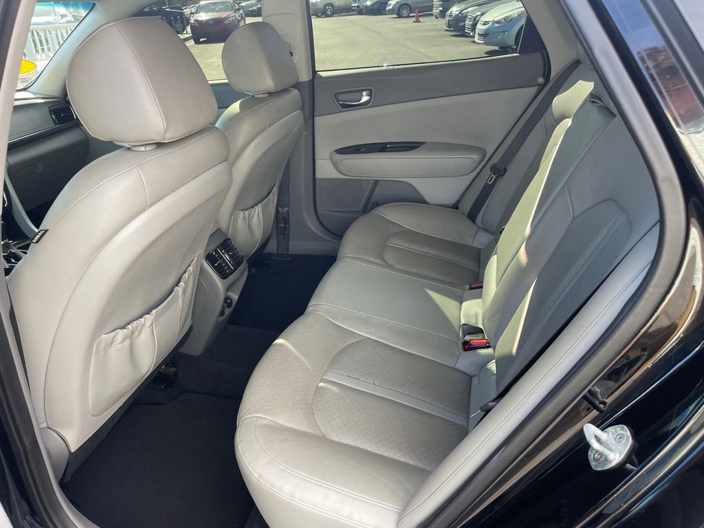 Used 2016 Kia Optima EX image 23