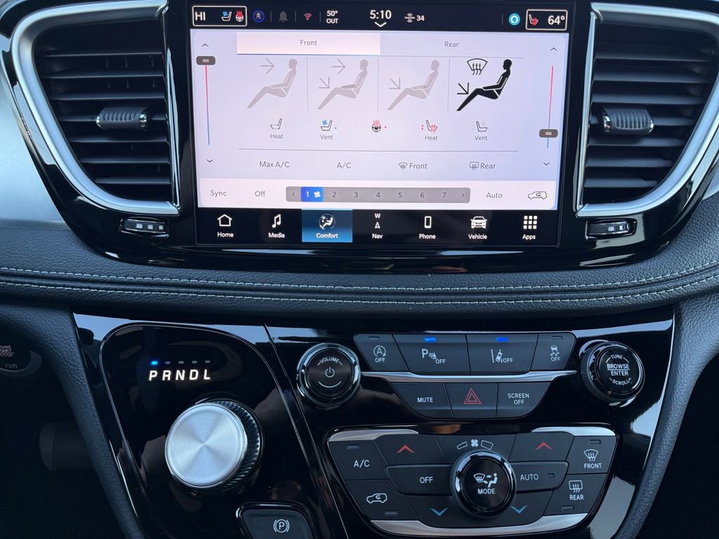 New 2026 Chrysler Pacifica Limited image 29