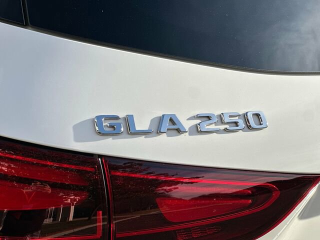 Used 2025 Mercedes-Benz GLA 250 image 35