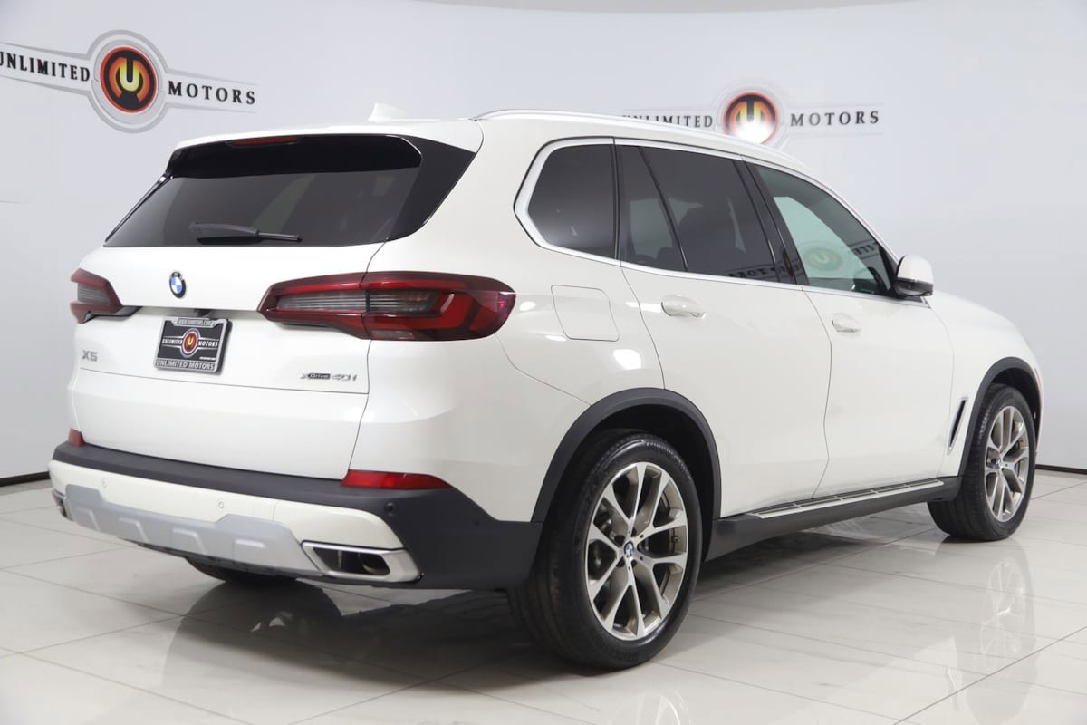 Used 2022 BMW X5 xDrive40i w/ Premium Package AWD/4WD image 3