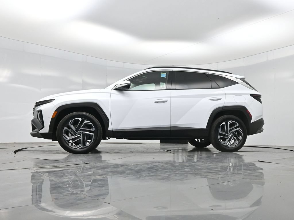 Used 2025 Hyundai Tucson Limited AWD/4WD image 7
