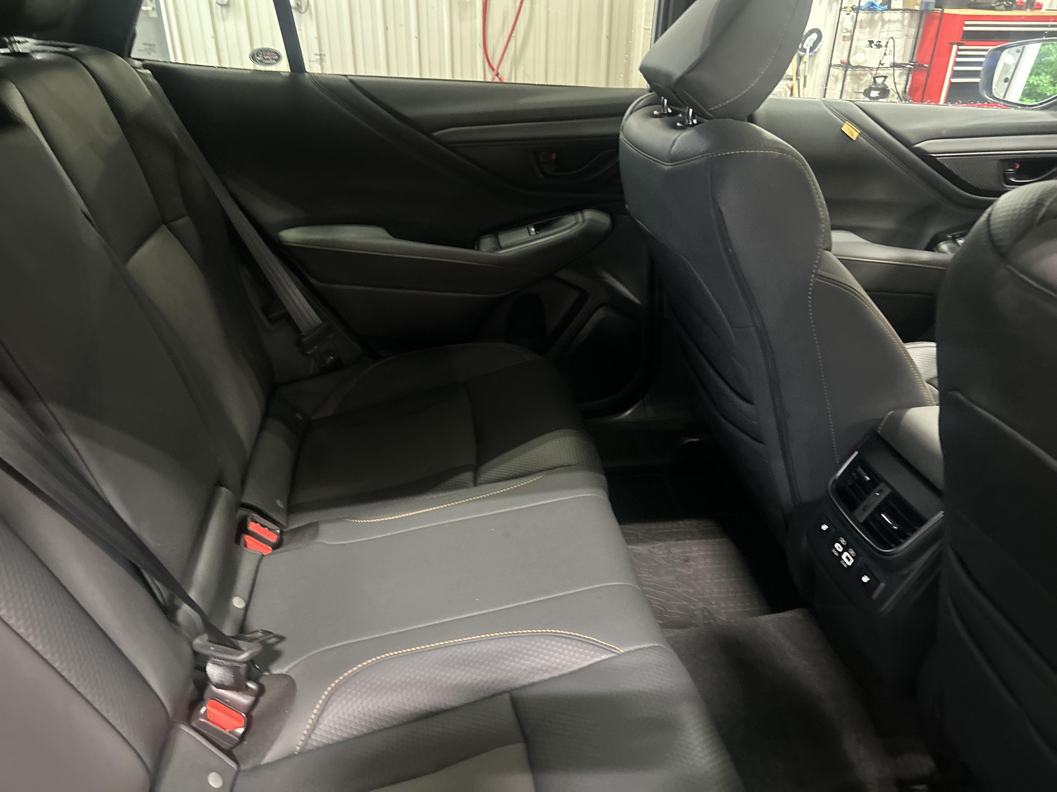 Used 2025 Subaru Outback Wilderness AWD/4WD image 54