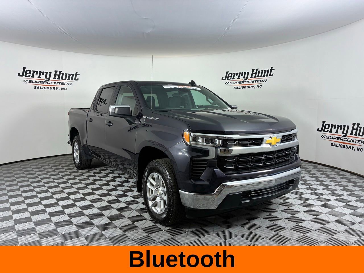 Used 2024 Chevrolet Silverado 1500 LT image 6