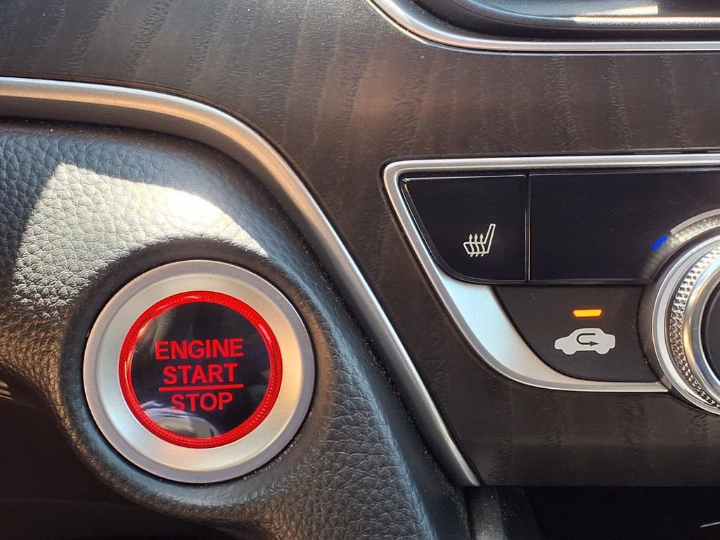 Used 2019 Honda Accord EX image 9